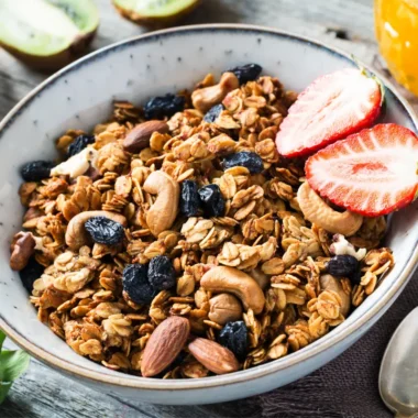 bowl of gluten free granola